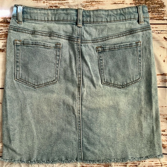 Art Class distressed denim skirt - Picture 6 of 6